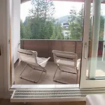 Apartman Attic Apartment With Pool, Sauna, And Fireplace Lenzerheide