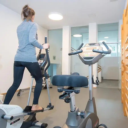 Flat La Riva 111 With Pool-lenzerheide